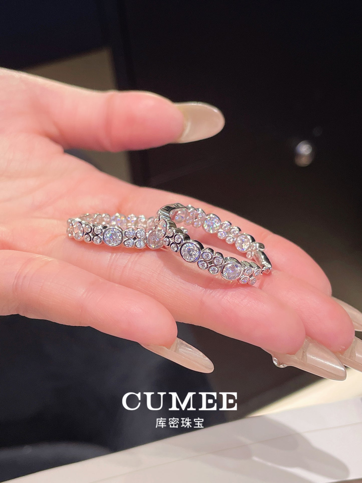 CUMEE Fashion Personalized D-color Artificial Synthetic High Carbon Diamond Earrings for Women. 925 Silver-plated Gold