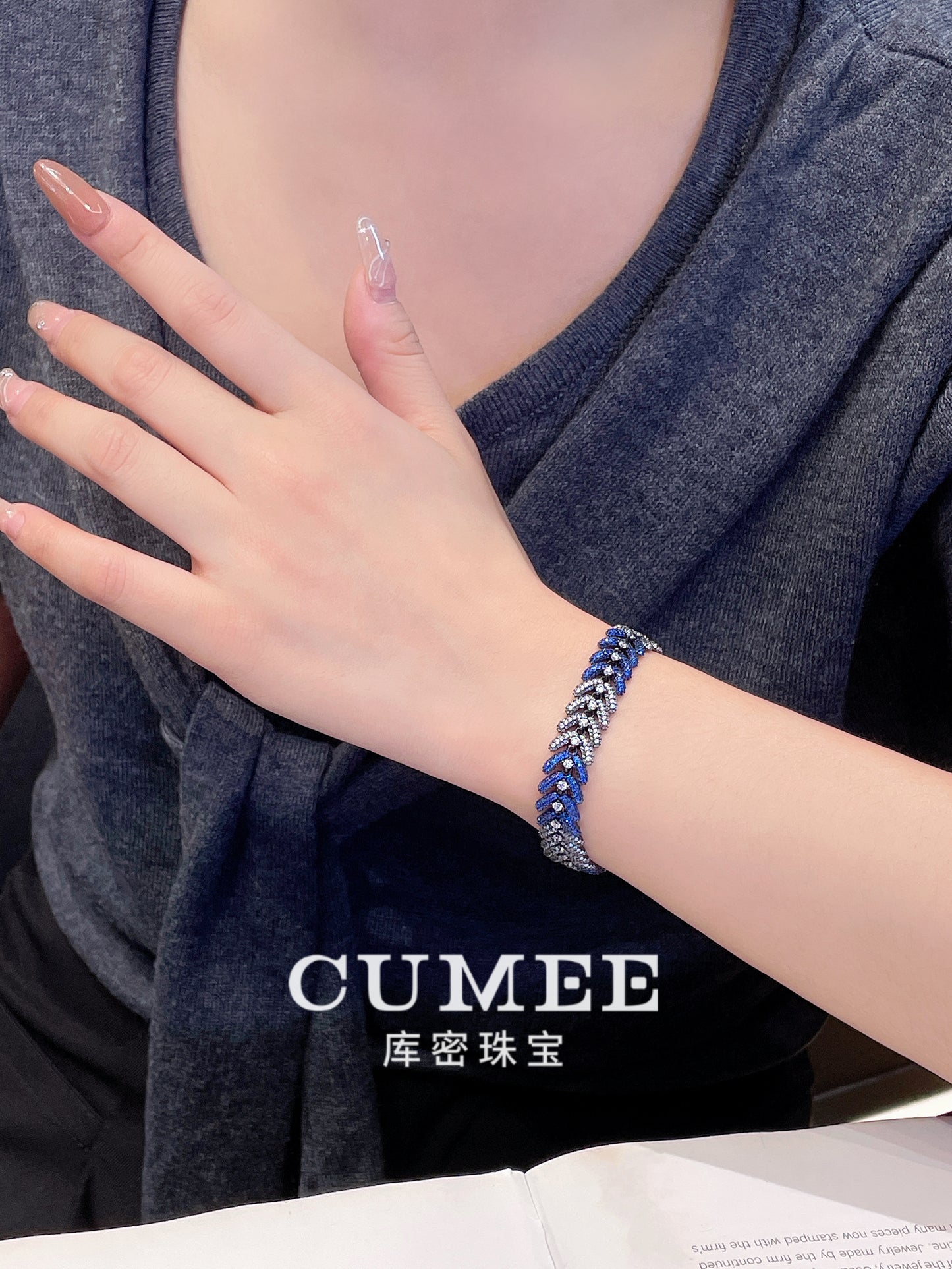 CUMEE Retro Bracelet Cultivated Synthetic Sapphire Bracelet for Women. Silver-plated Gold