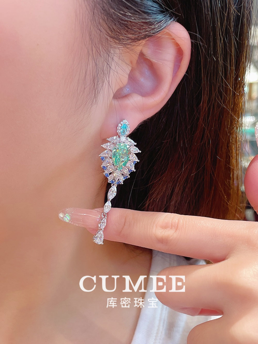 CUMEE Retro Palace Style Designer Earrings Artificially Synthetic Paraida Color Drop Earrings. 925 Silver-plated Gold
