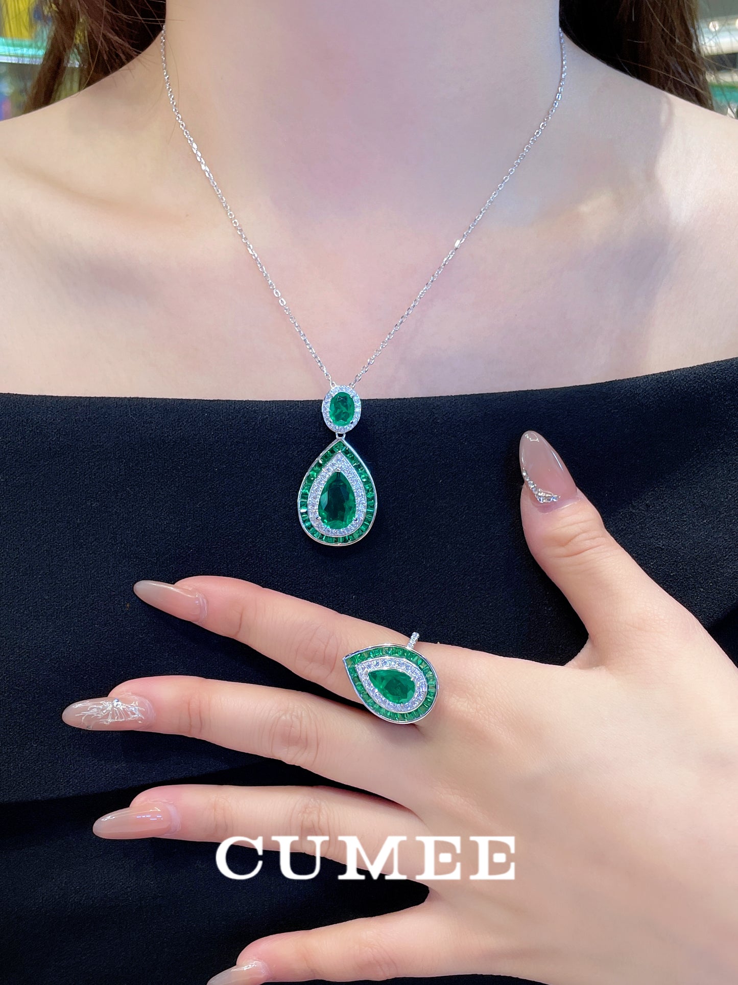 Cumee Luxury Water Droplet Cultivation Synthetic Emerald Ring  Women 925 Silver Gold-plated Party
