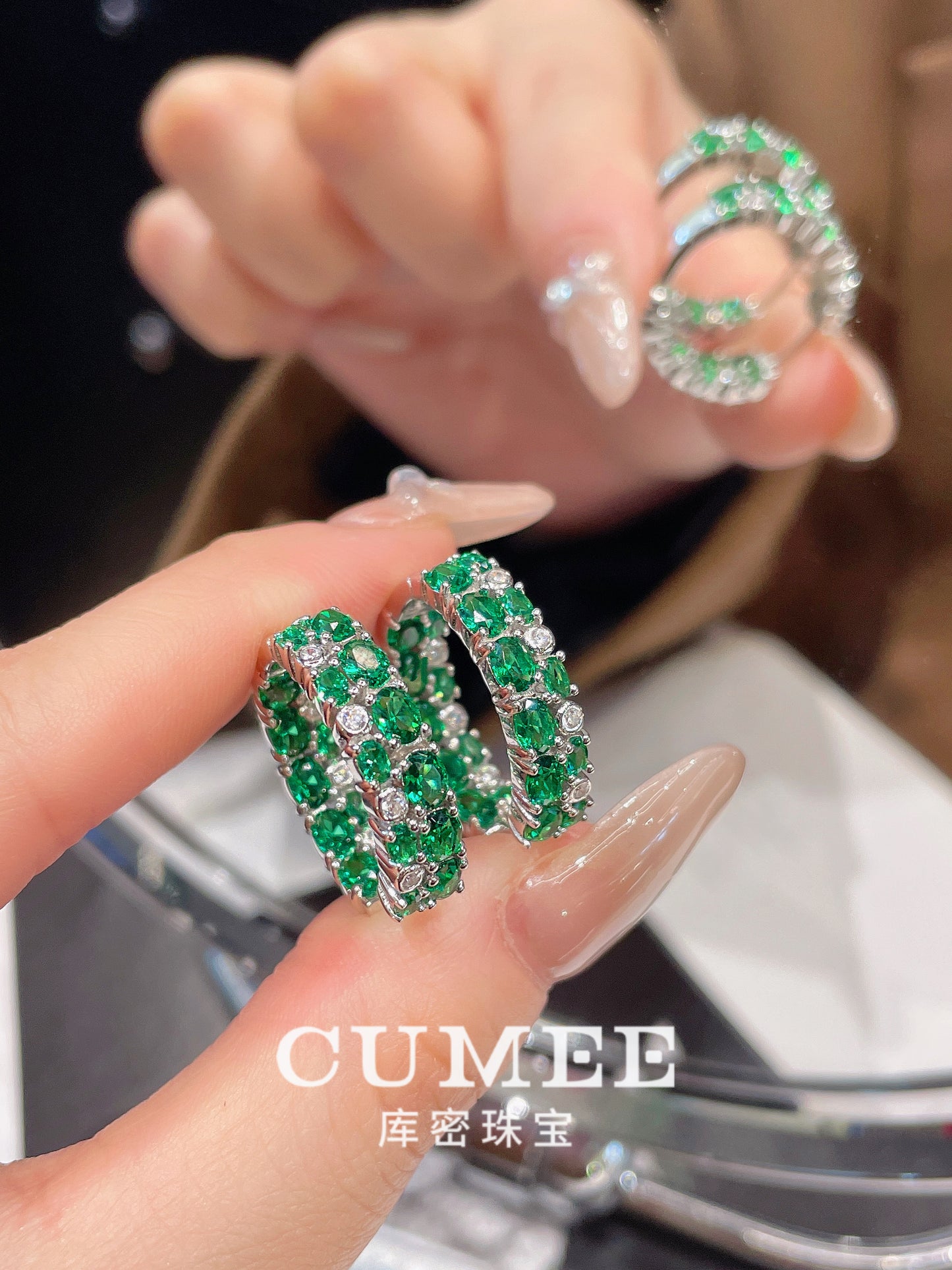 Cumee New Luxury Emerald Earrings Cultivated Synthetic Women Emerald Earrings. 925 Silver Gold-plated Party
